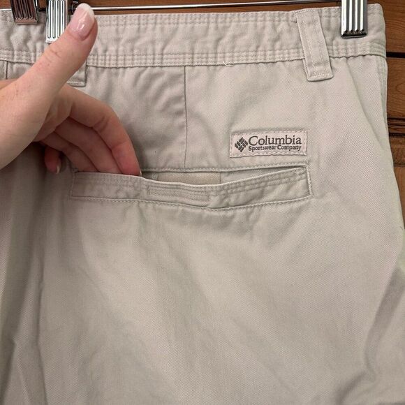 Men's Columbia Size 42 x 9 Shorts Khaki Cargo Pockets‎ Casual Cream Tan Outdoor - Picture 13 of 13